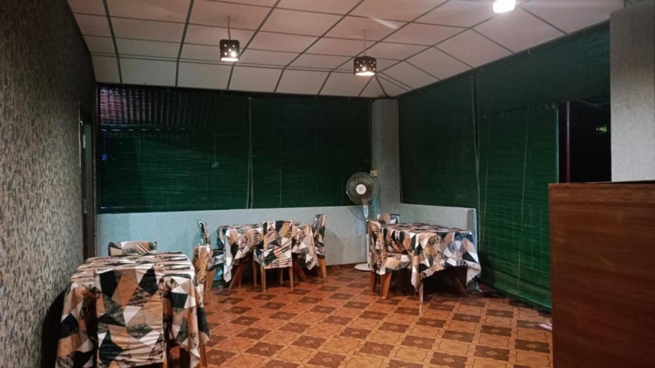 The Leisure Home Stay Shadipur Esterno foto